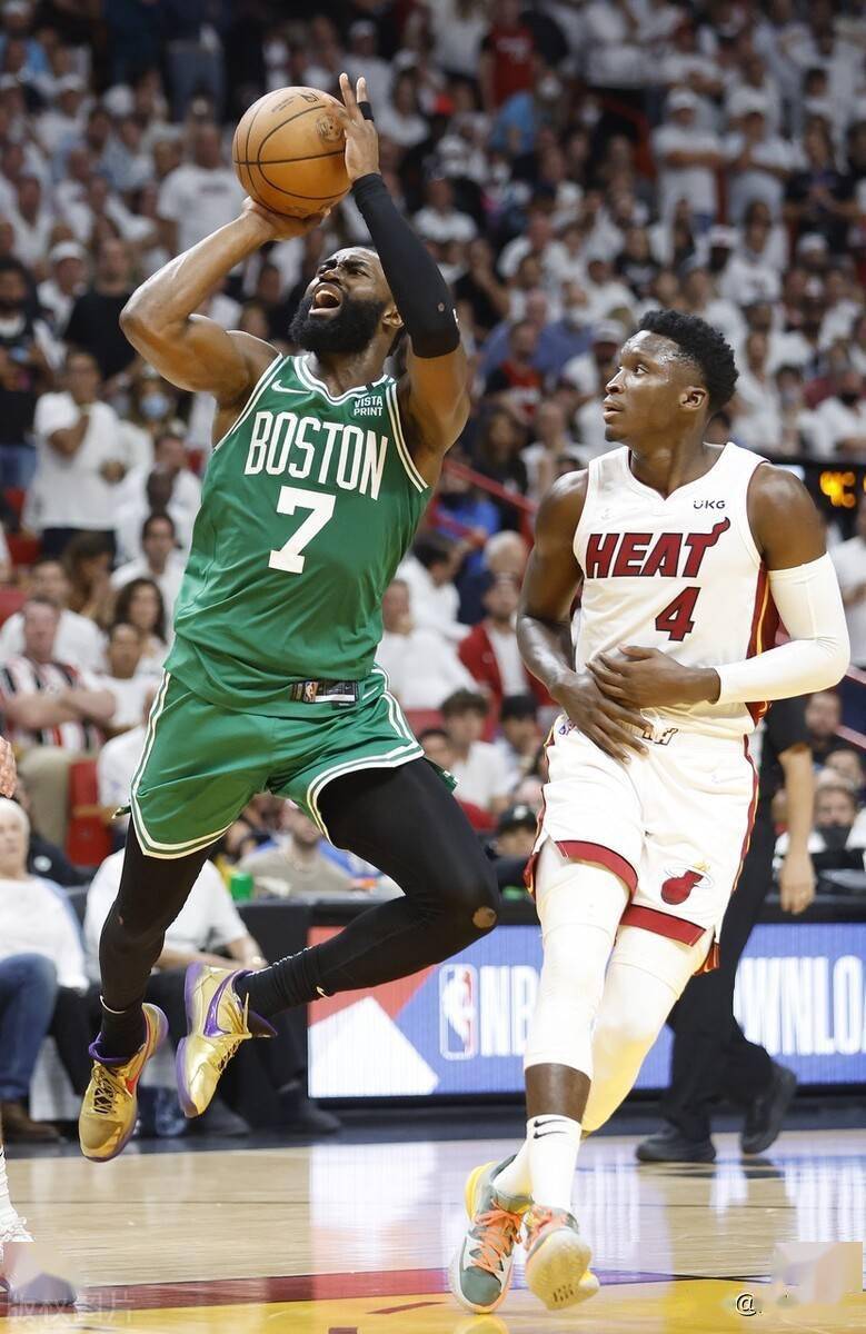 问鼎娱乐下载关于转会期NBA季后赛传出新动向，阿森纳强势反弹，管理层表态——态度坚定，医务组通报恢复的信息