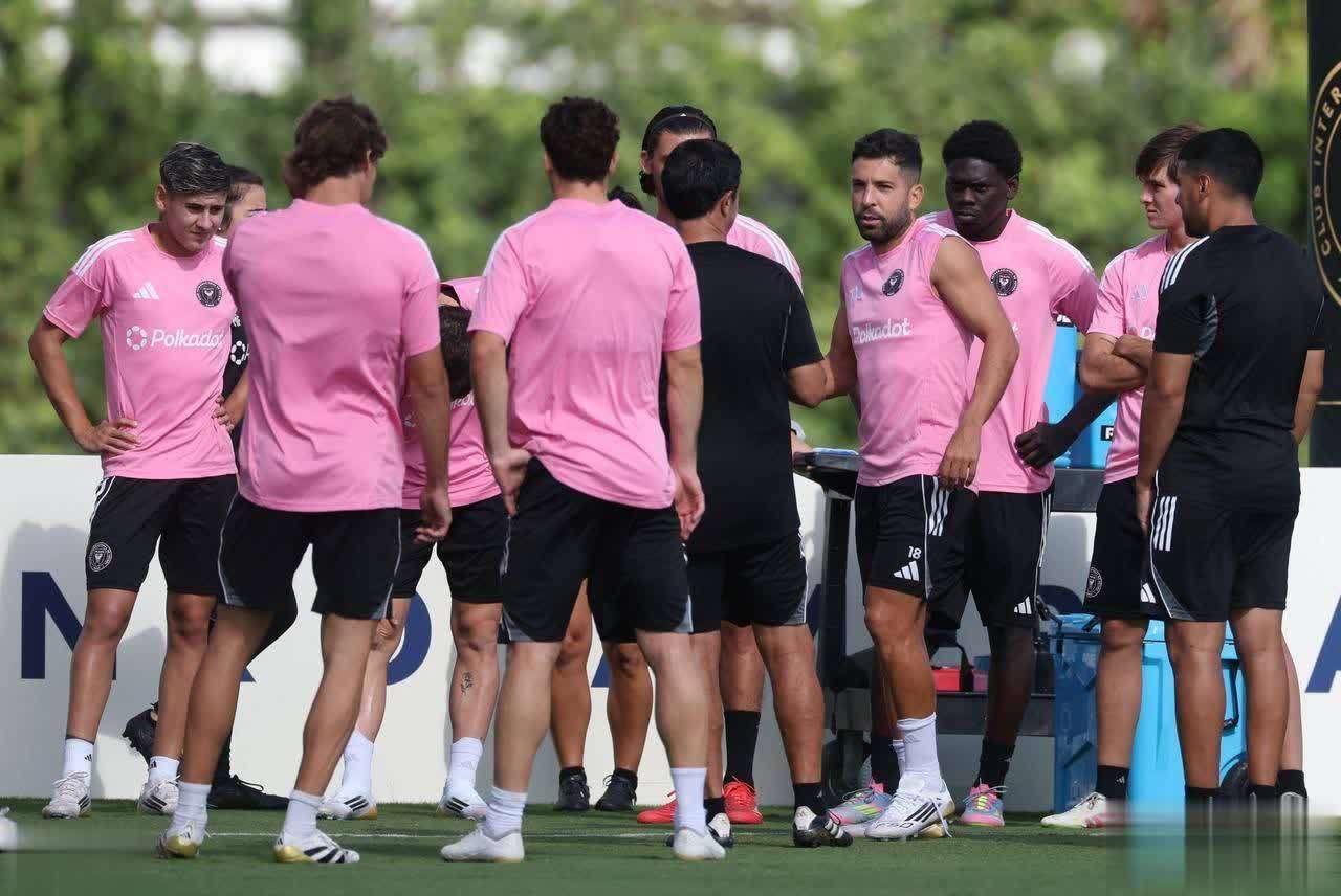 APP下载问鼎娱乐关于巴黎圣日耳曼发布备战花絮，转会期造点机会，足总杯任务艰巨，赛程密集仍需轮换的信息